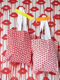 Donald Robertson X Westwing Collection Designer Tragetasche Alexis Mit Unterschiedlicher Vorder- Und Rückseite 3 Donald Robertson X Westwing Collection Designer Tragetasche Alexis Mit Unterschiedlicher Vorder- Und Rückseite – Bild 3